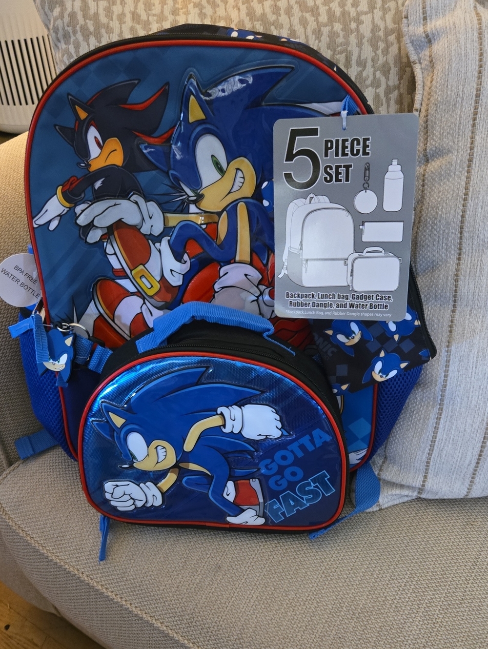 Sonic the Hedgehog 5-Piece Kids Backpack Set - Blue. NWT